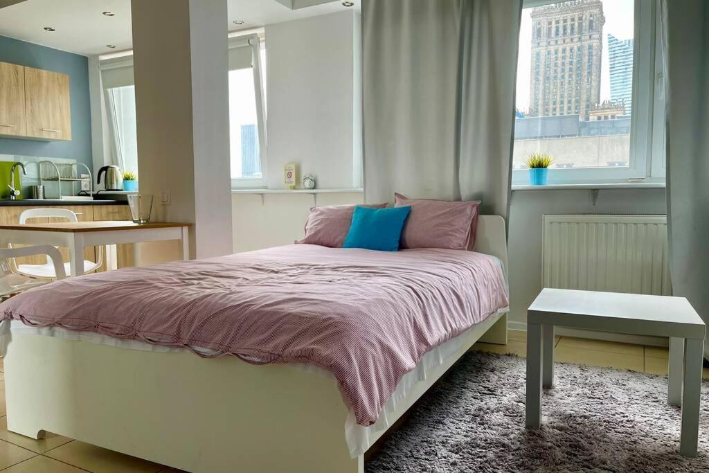 Gold 3 Metro X2 Wifi 300 Mbs 60'Tv Netflix Hbo Appletv+ Apartment Warsaw Luaran gambar