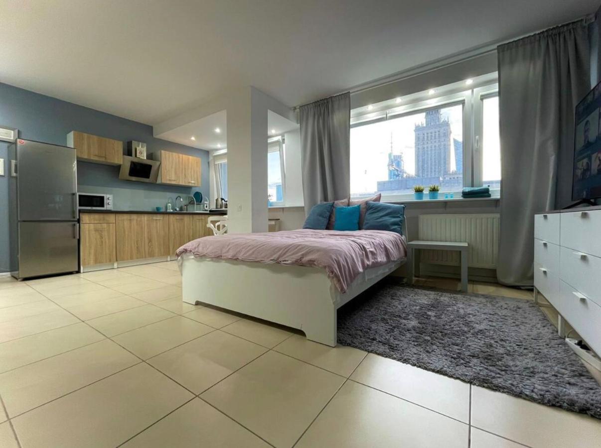 Gold 3 Metro X2 Wifi 300 Mbs 60'Tv Netflix Hbo Appletv+ Apartment Warsaw Luaran gambar