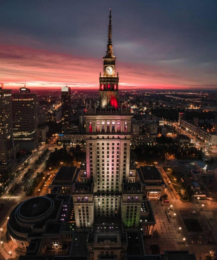 Gold 3 Metro X2 Wifi 300 Mbs 60'Tv Netflix Hbo Appletv+ Apartment Warsaw Luaran gambar